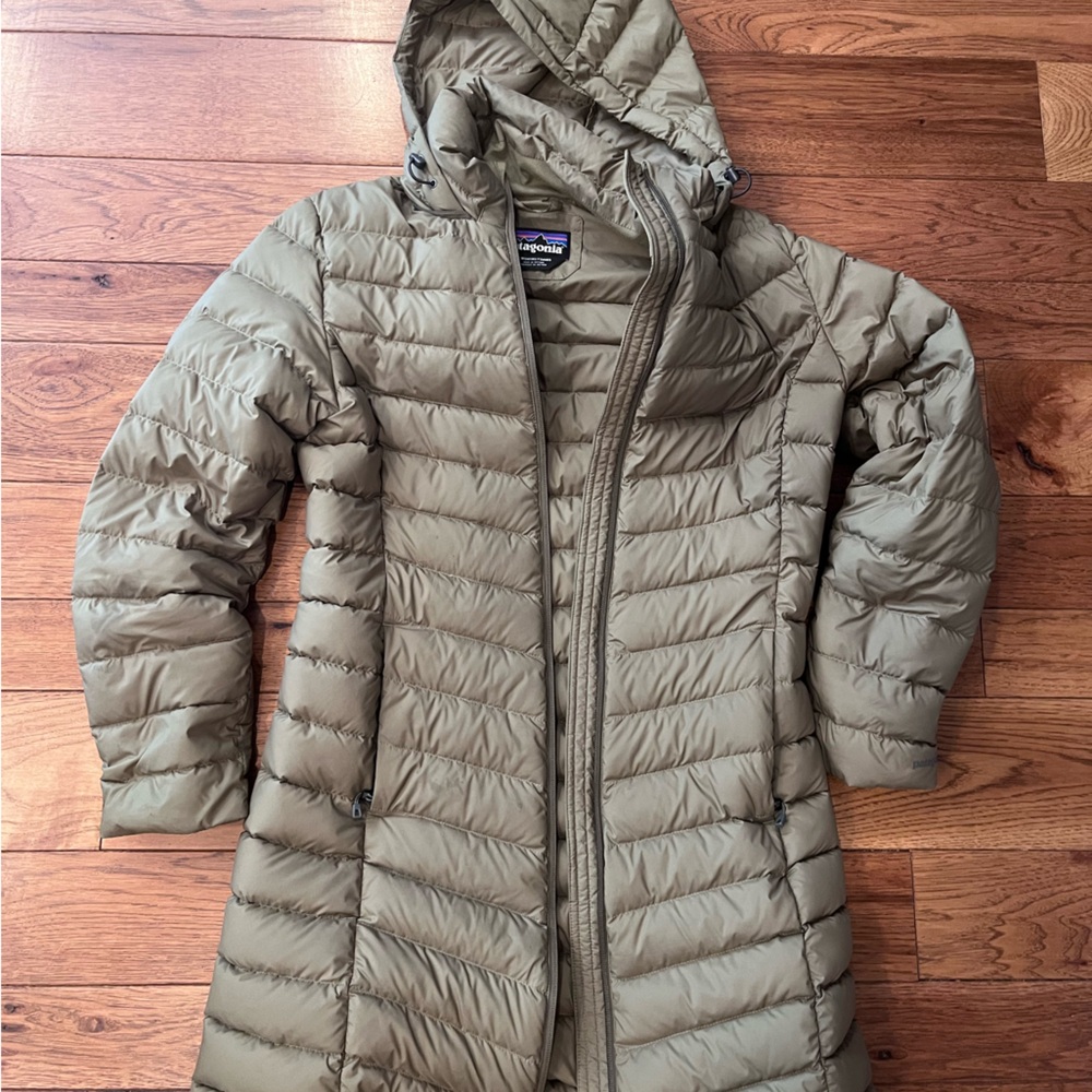 Patagonia Silent Down Parka